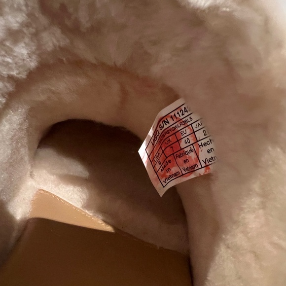 UGG Aubriana - chestnut - size 9 - Picture 5 of 7